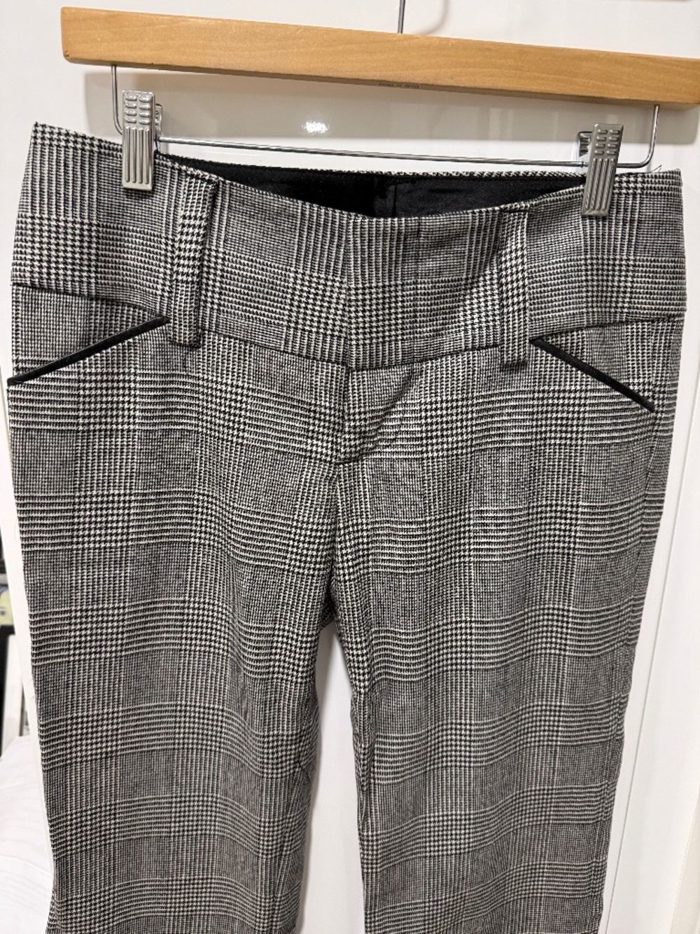 Alice & Olivia Flare Trouser - Picture 1 of 5